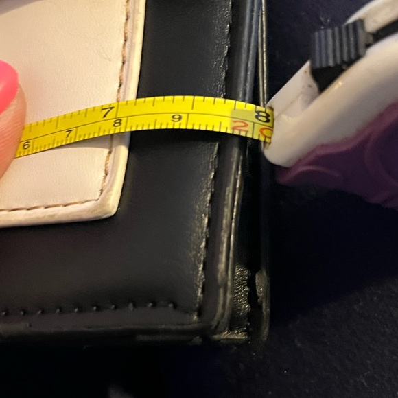 HP🌸Beautiful roomy like new crossbody unisex strap adjustable green and tan - Picture 12 of 15